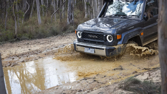 How to drive in mud: Offroad driving techniques